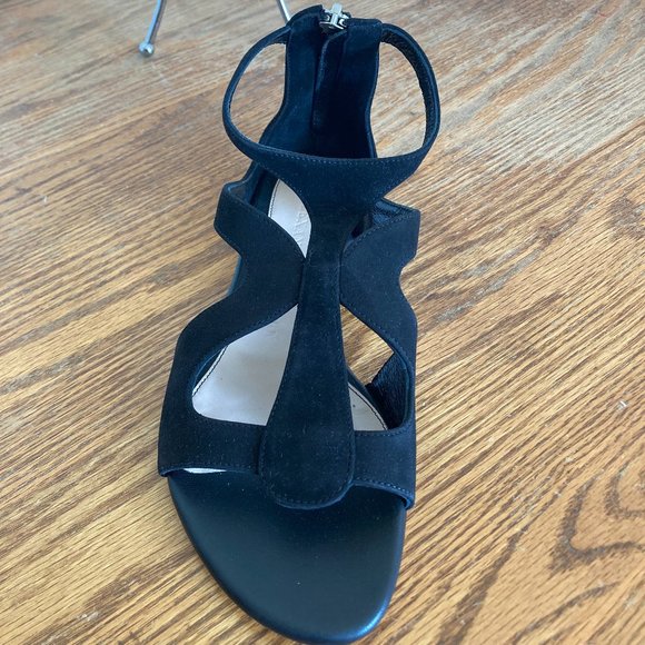 RIGHT SHOE ONLY Alexander McQueen women's 36 EU (5.5-6 US) cut out suede sandal - Picture 1 of 8